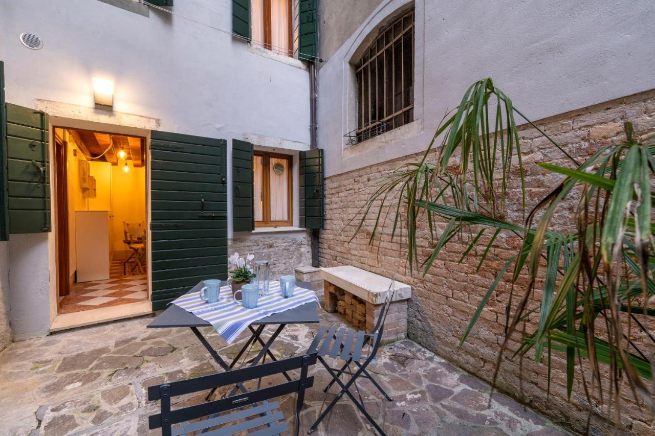 Appartement San Silvestro House à Venise Extérieur photo