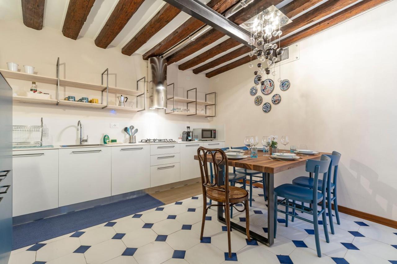 Appartement San Silvestro House à Venise Extérieur photo